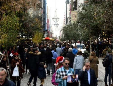 Ανοιχτά τα μαγαζιά σήμερα- Δείτε το εορταστικό ωράριο